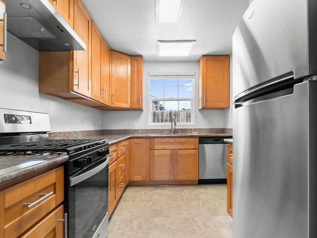 Building Photo - Duplex Living Rental