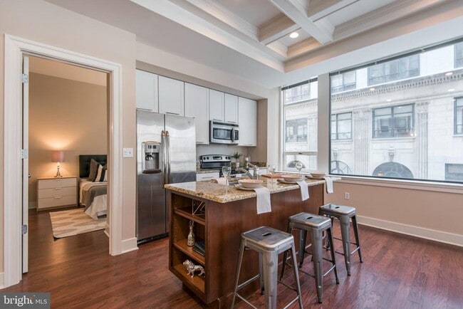 Photo - 1501 Locust St