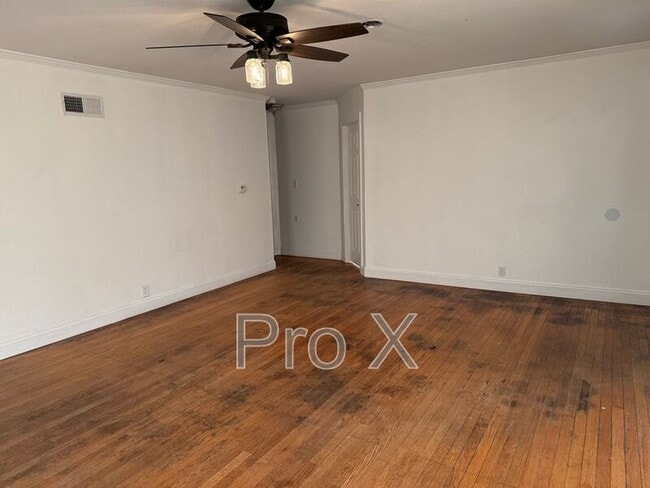 Photo - 1311 New Hampshire Ave