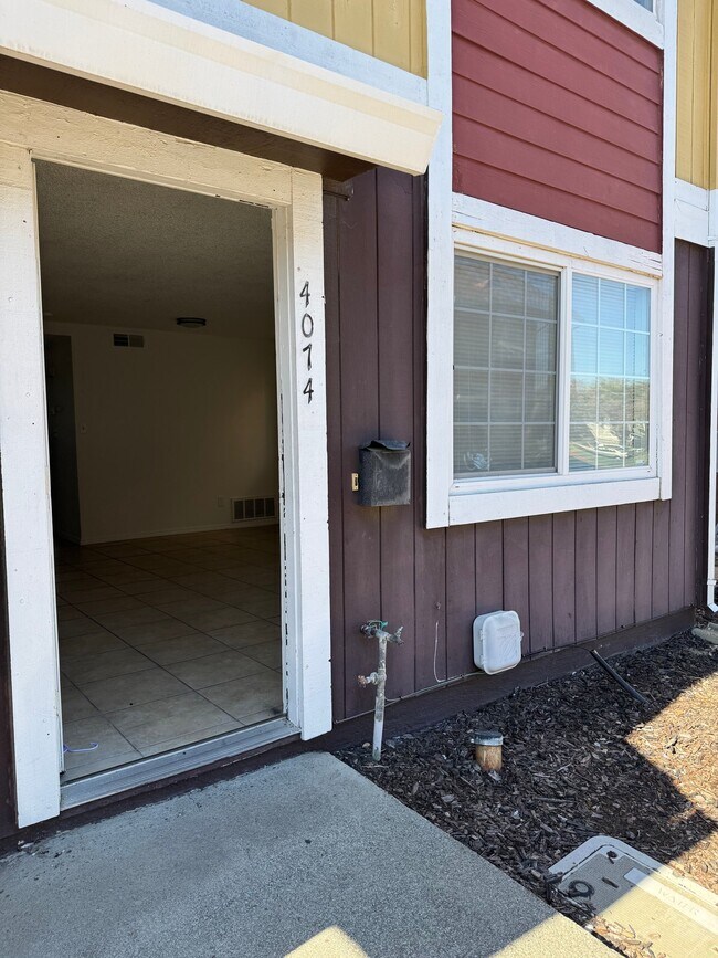 Photo - 4074 Weymouth Ln