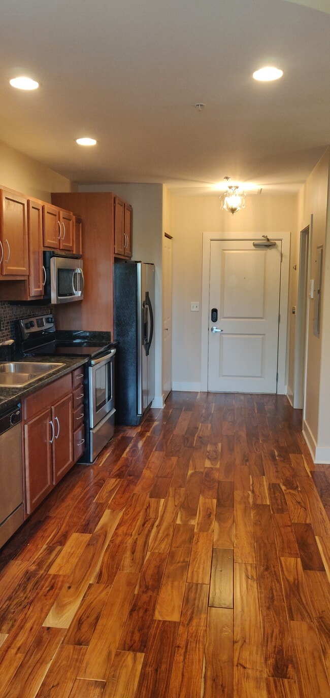 Photo - 600 Albert St Unit 318