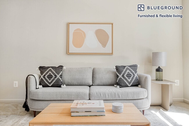 Photo - 305 10th Street South Unidad FL2-ID562