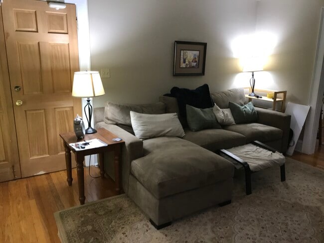 Photo - 61 Burr St Unidad Floor 2