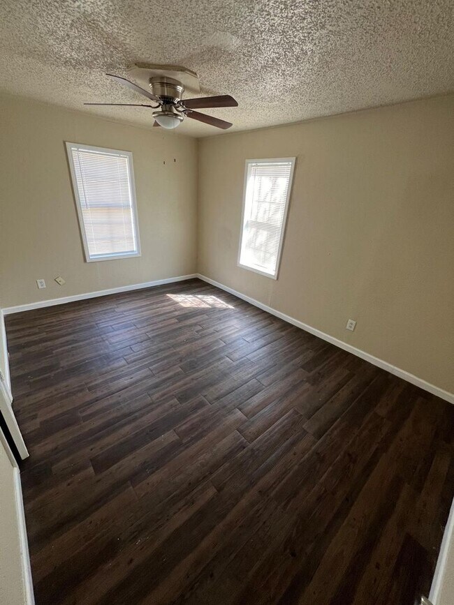 Photo - $0 First Month's Rent / $0 Deposit at Move-in