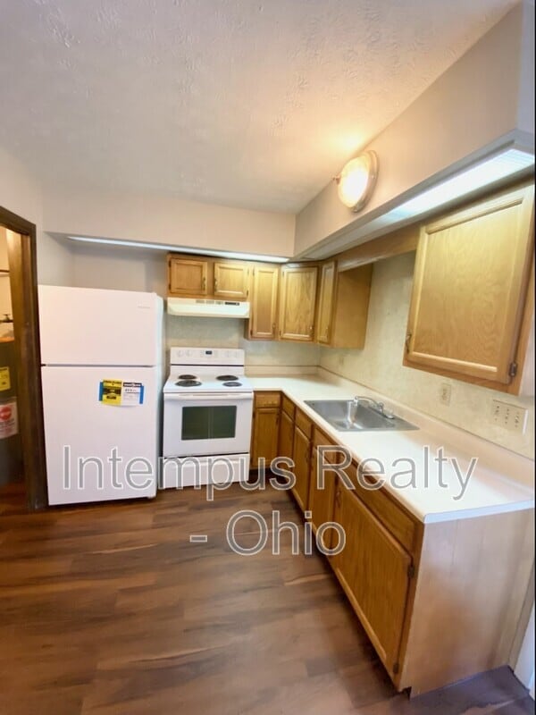 Photo - 718 W Light St