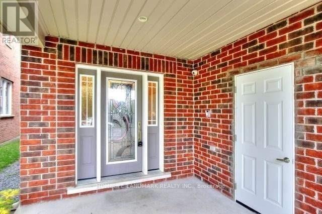 Photo - 30 Thatcher Crescent