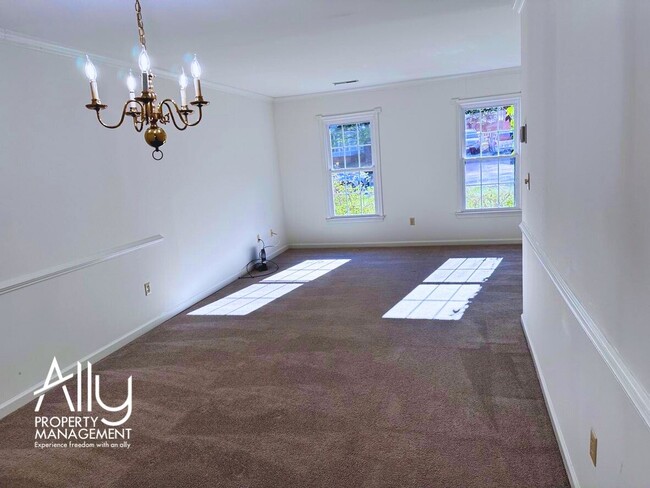 Photo - 1515 Westfield Ct