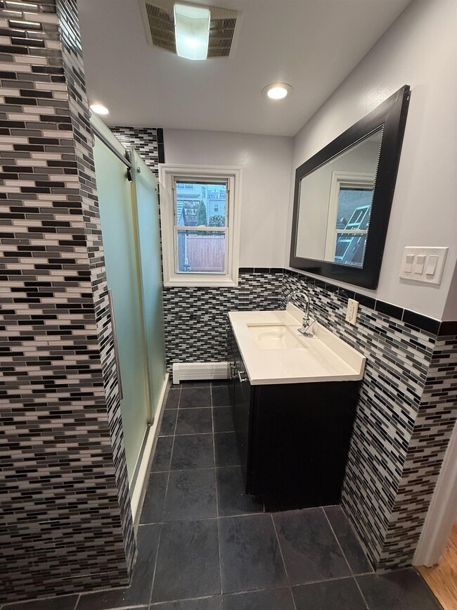 Photo - 353 5th St