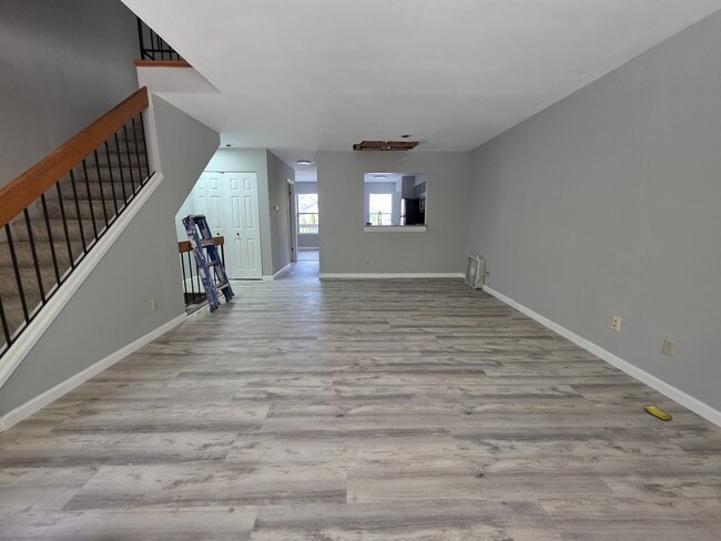 Photo - 813 Forest Trace Dr