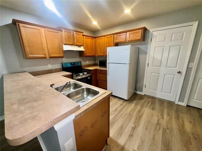 Photo - 533 Cresting Oak Cir