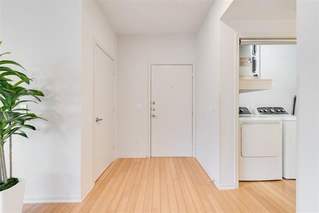 Photo - 4111 Gilbert Ave Unidad 212