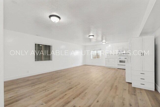 Photo - 1076 Bear Hollow Ln