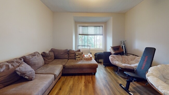 101 Bradford St