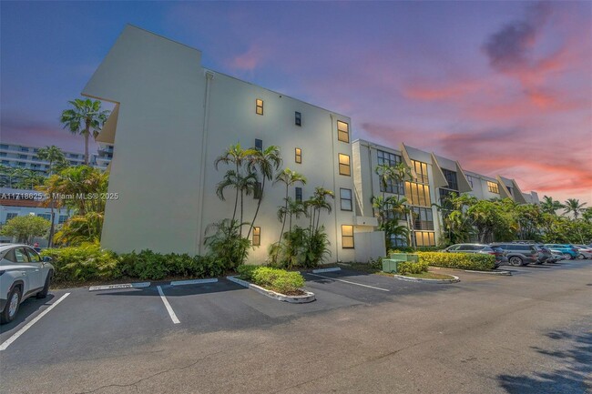Photo - 20401 NE 30th Ave Condo Unit 414-8