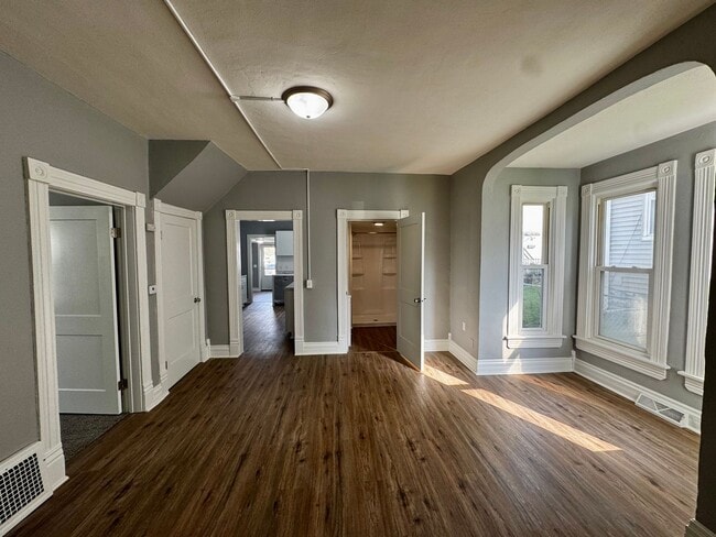 410 9th St