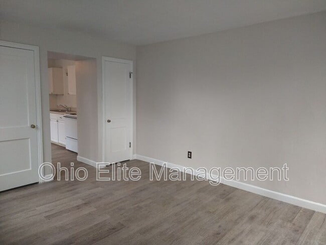 Photo - 1050 Republic Ave