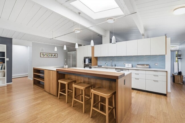 Photo - Beautifully Remodeled, Furnished 3 Bed + Office, 2 Bath Home- Available Short Term Only!