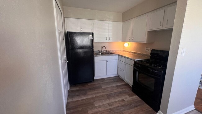 Photo - 9335 W Sheridan Ave