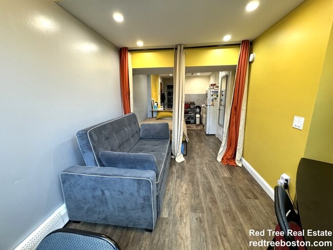 Photo - 482 Beacon St Unit 2