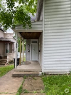 Building Photo - 624 New York St Unit A Rental