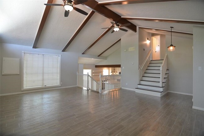 Building Photo - 19118 Challe Cir W