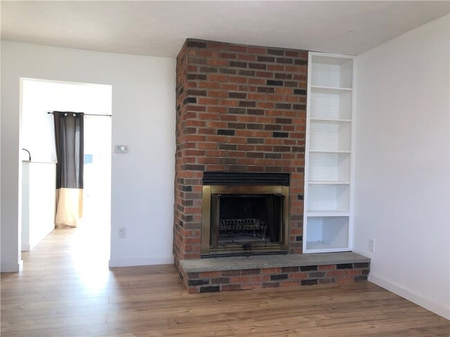 Photo - 153 Windsorshire Dr