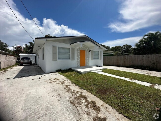 Building Photo - 1185 NW 51st St Rental