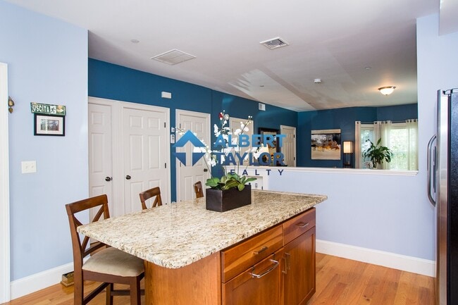 Photo - 111 Pleasant St