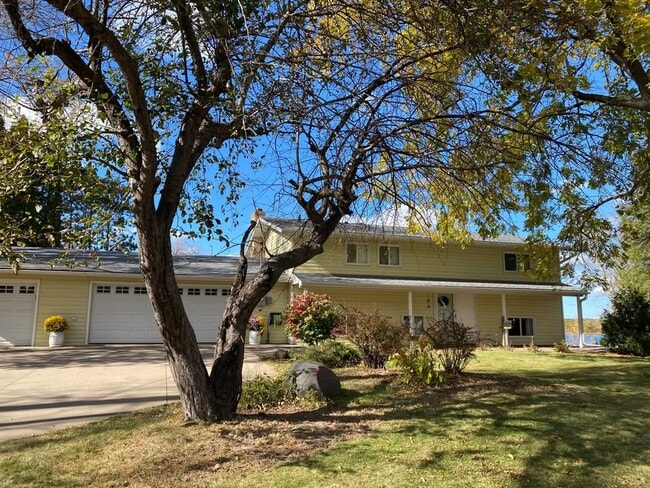 Building Photo - 1628 Mckusick Ln Rental