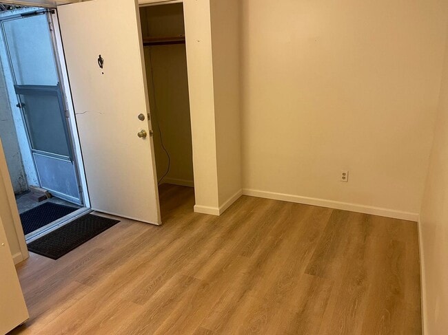 Photo - B065352P Unit 3