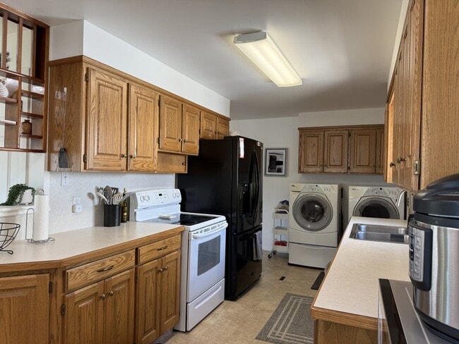 Photo - 145 N 500 E