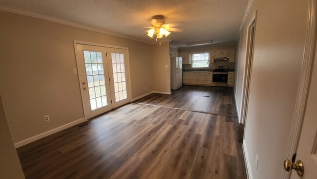 Photo - 3 Bedroom, 2 Bath Brick Home in Tanglewood