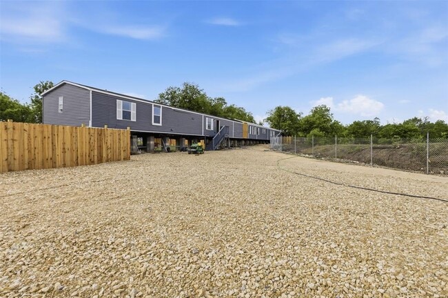 Photo - 376 Rae Ln