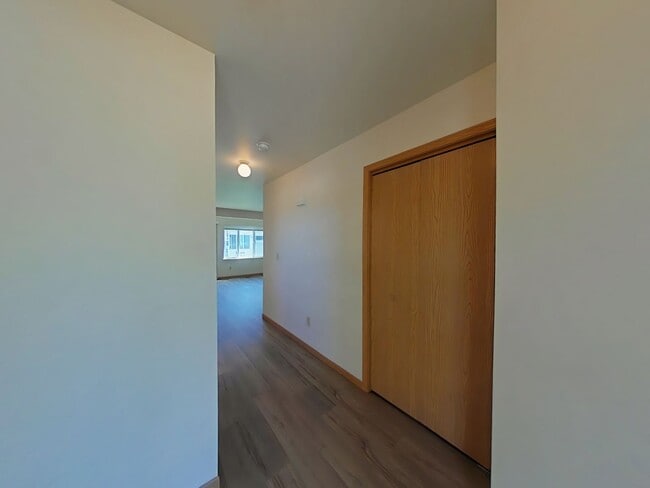 Photo - Townhouse-style End unit 3BD, 1.5 BA with attached garage Unit D
