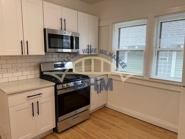 Photo - 1609 N 52nd St Unit Upper