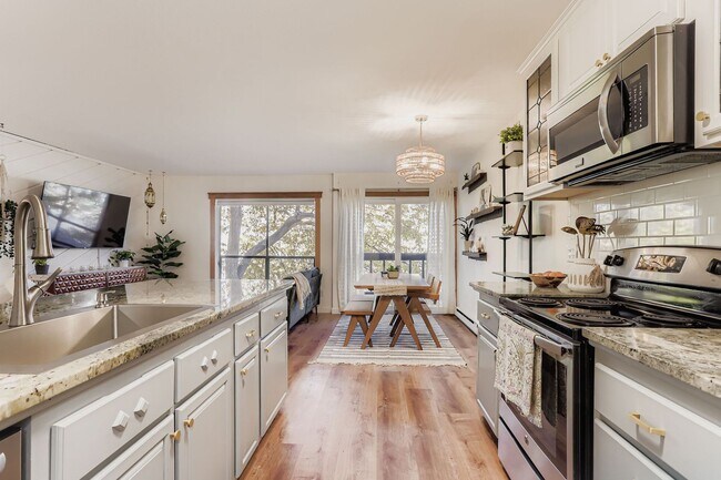 Photo - Idyllic West Boulder 2BDR Furnished Home