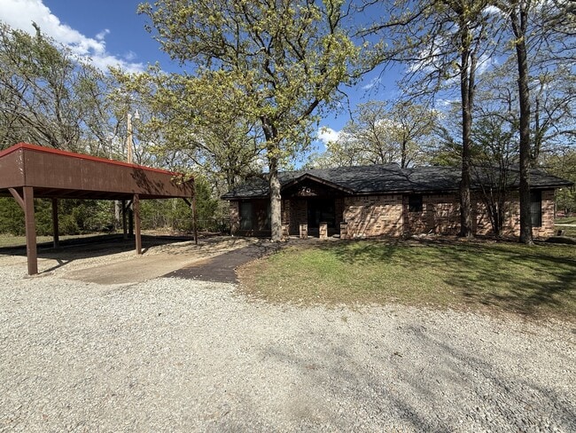 Building Photo - 708 S Monte Vista St