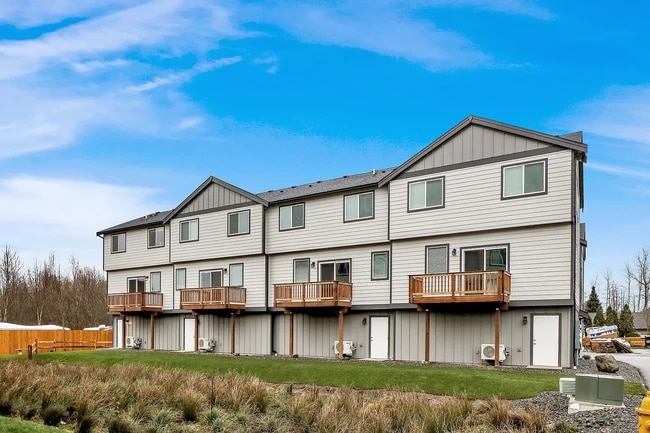 Photo - 1825 Eastgate Loop