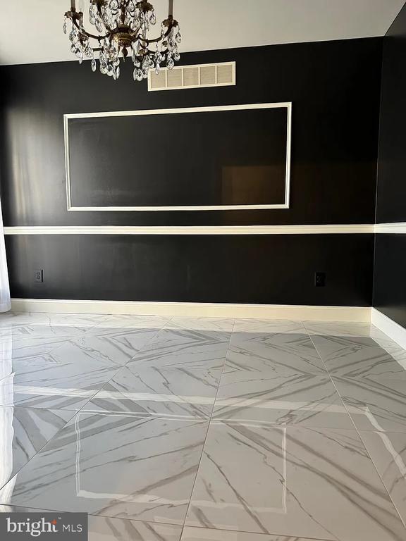 Photo - 518 Country Club Dr