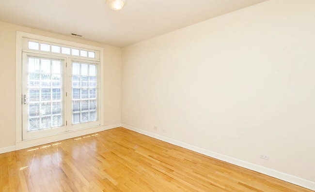 Photo - 3347 N Clark St Unidad 3