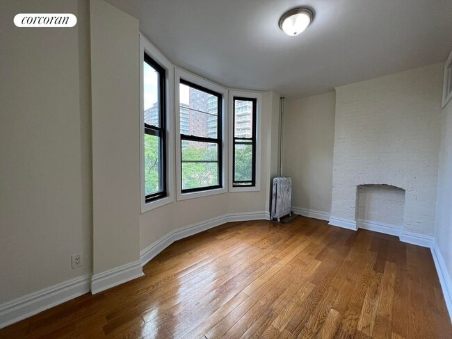 Photo - 524 W 123rd St Apartment