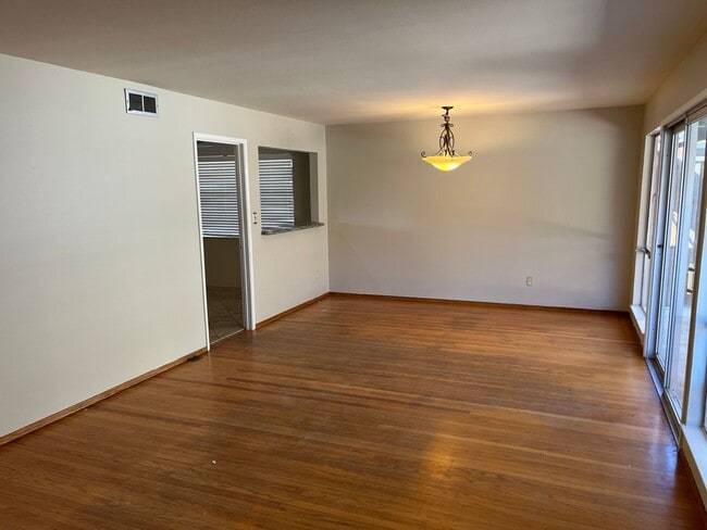 Photo - 4 Bedroom Ranch Style Home in Quiet El Sobrante Neighborhood
