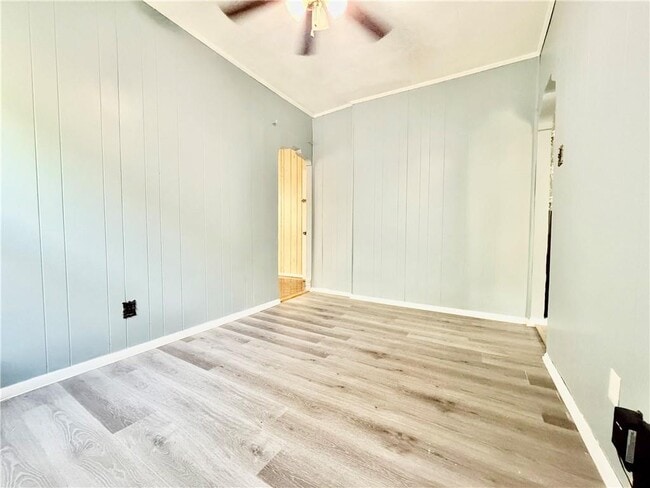 Photo - 2043 W 10th St Unidad 2