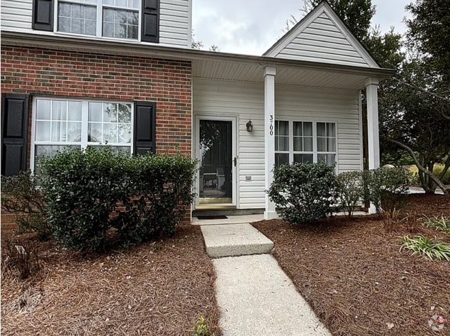 Building Photo - *** Move in ready  *** Rental