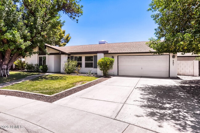 Photo - 9801 N 74th Pl