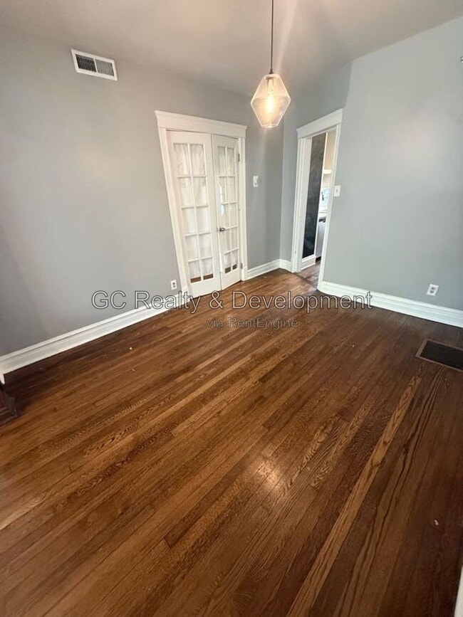 Photo - 1353 N Bell Ave Unit 1