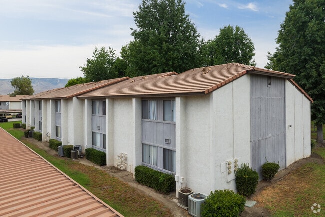 Citrus Grove Apartments