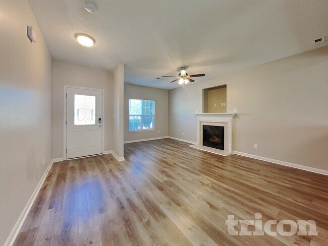 Photo - 7021 Paint Rock Ln