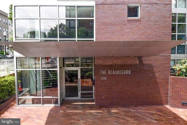 Building Photo - 2100 11th St NW Unit G02