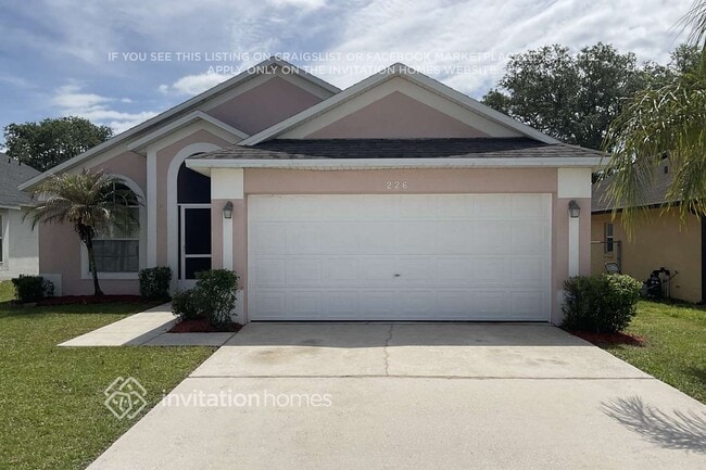 Building Photo - 226 Manoel Ln